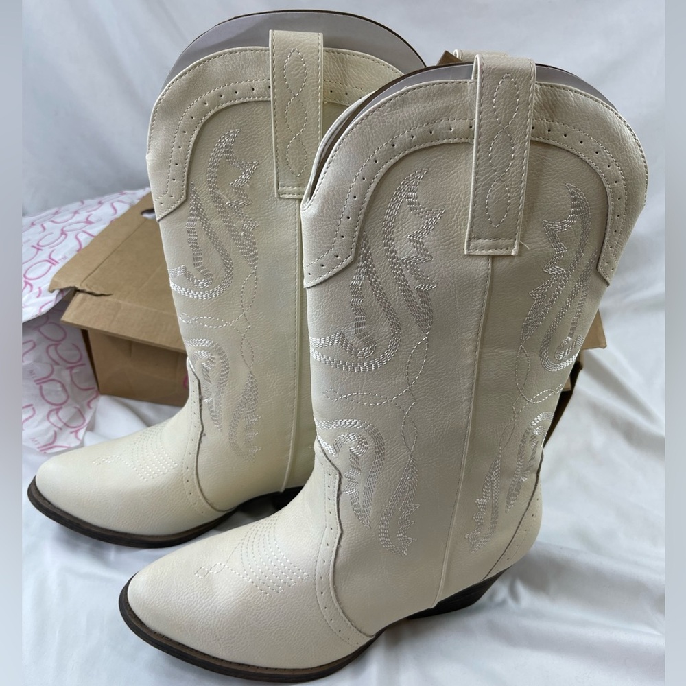 Sugar Western Boots Size 9 Cream NWB